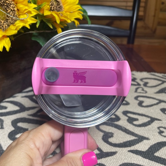 PEONY STANLEY Tumbler - China 2024 Valentine’s Release - Picture 9 of 14